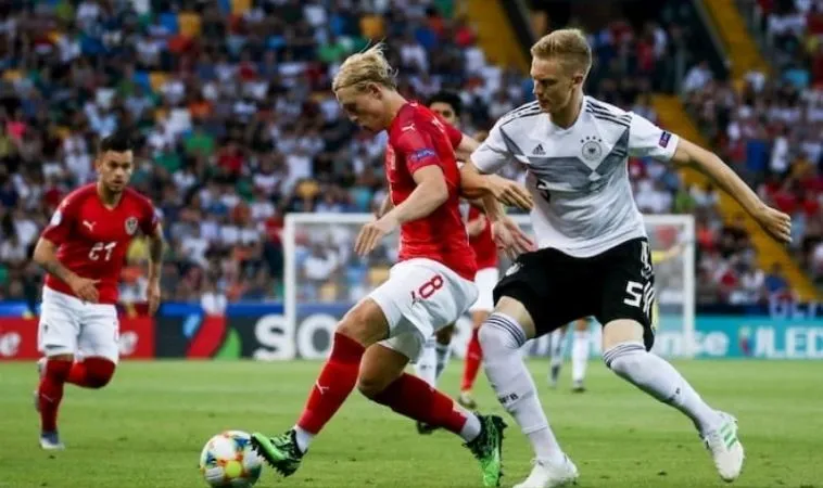 Theo dõi thông tin trận đấu để đặt kèo trên kèo dưới cho chuẩn xác