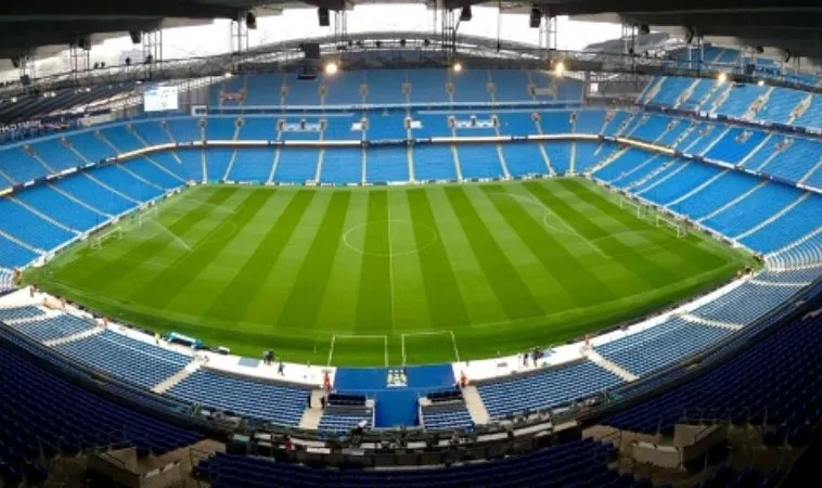 Sân Bóng Đá Ngoại Hạng Anh